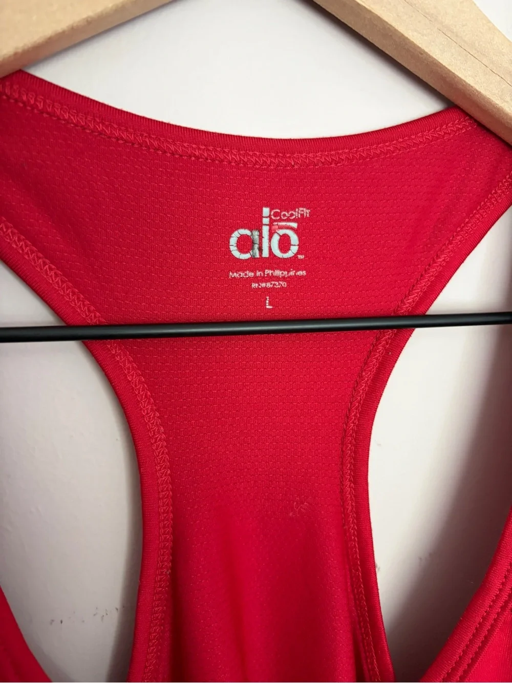 Alo Coolfit Red Racerback Tank Top Large